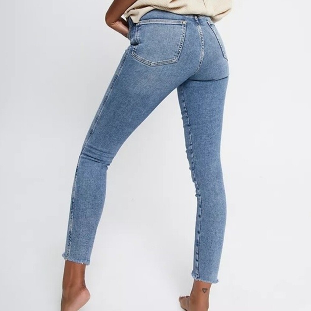 Free People Raw High Rise Jegging size 27 in sierra color